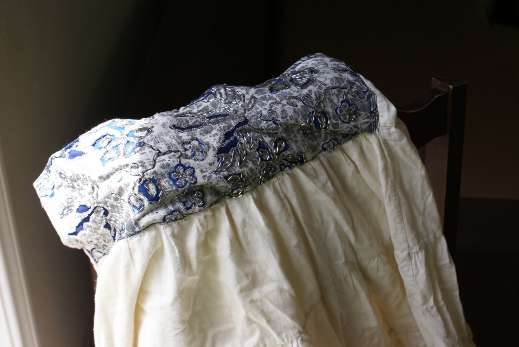 moving-vancouver-skirt Old skirt made pretty with beaded fabric - DONE!