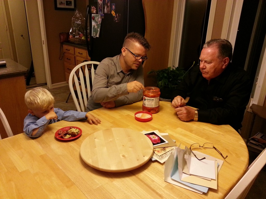 Three generations of late night snackers ;)
