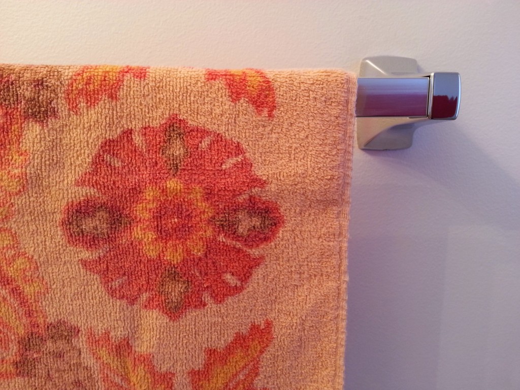 Another "vintage" hand towel in the regular rotation.